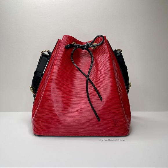 LV Epi Petit Noé in Red/Black - Picture 9 of 9